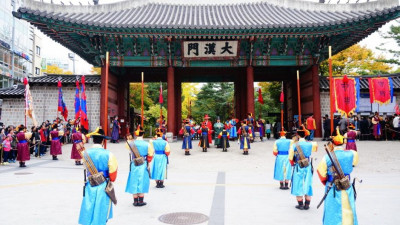 왕궁 수문장 교대의식,한국 전통의 궁중문화 재현 행사