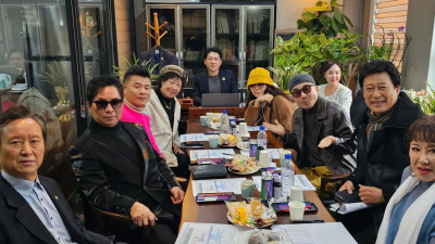 드디어 새로 구성된 가수협회 박상철회장과 이사들 다 모였네 장미화,임희숙,유현상,박상민,현당등