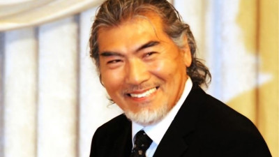 은퇴한 나훈아 내년에 간간이 콘서트라도 좀 하지 ㅠㅠ