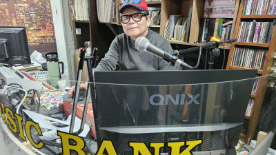 유쾌한 스튜디오 소개  종합콘텐츠 제작가능한 방송 제작 현장 유쾌한 대표